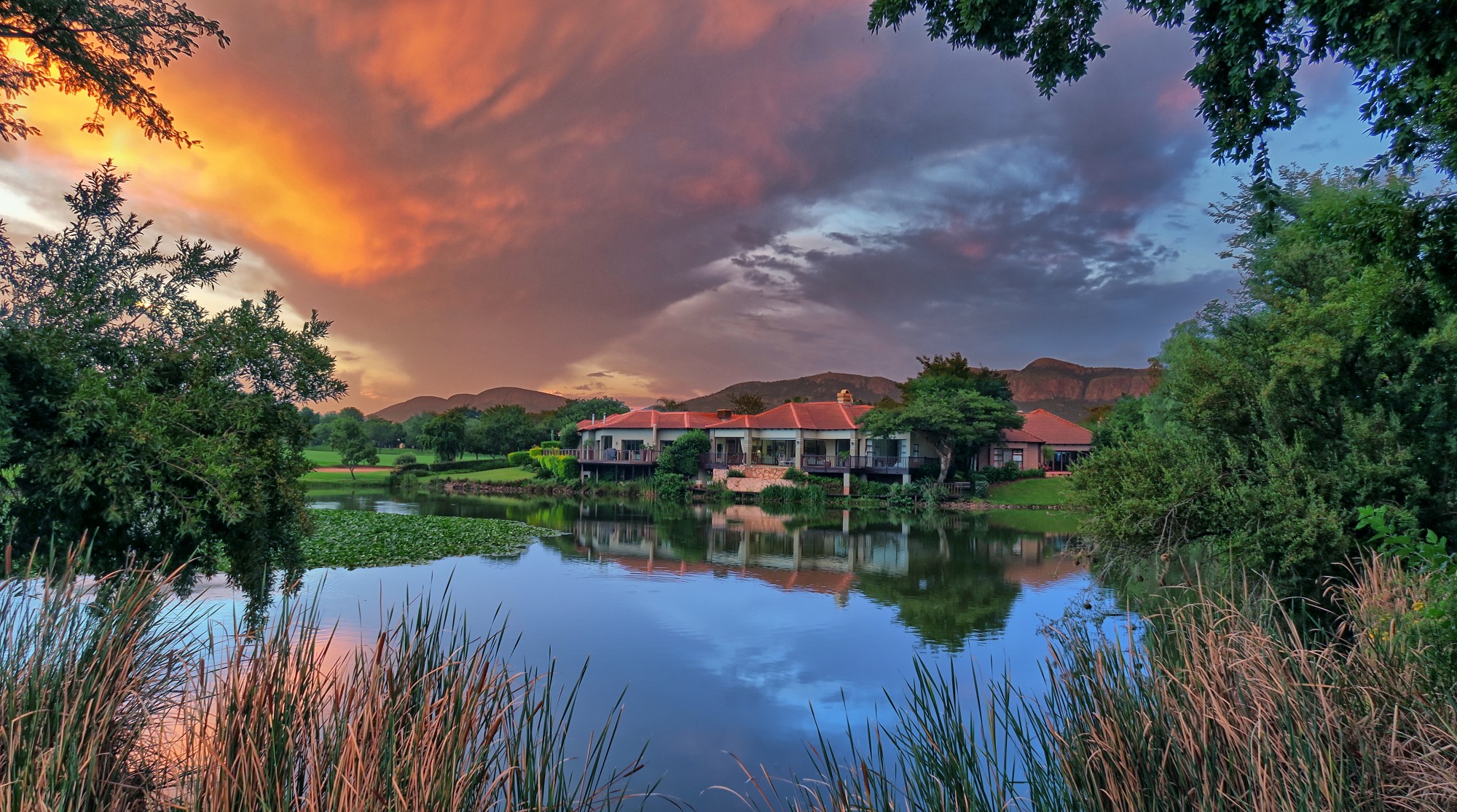 Home Pecanwood Estate home-pecanwood-estate